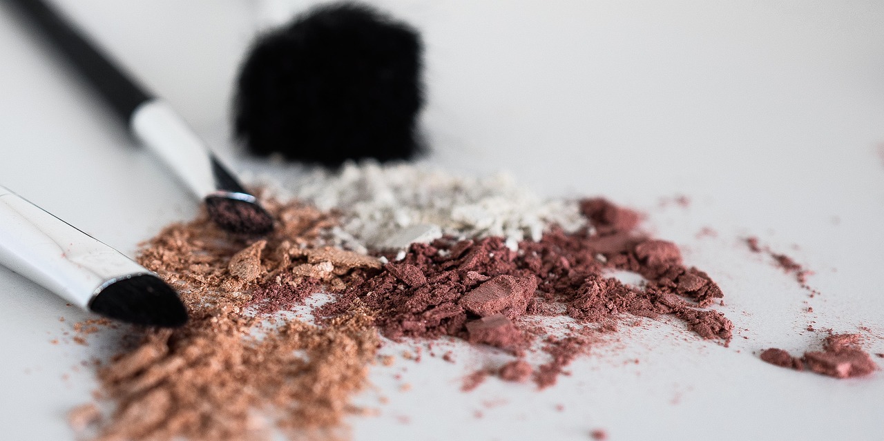 Test: Quanto è efficace l'Aspirapolvere Portatile contro la polvere nascosta